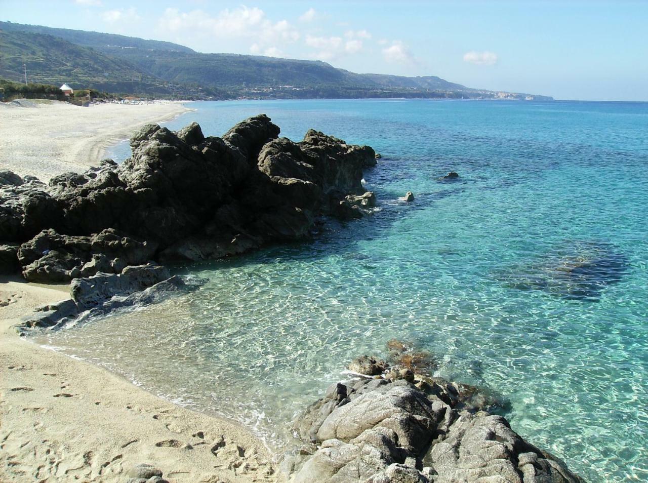 Residenza Marinella Aparthotel Zambrone Bagian luar foto