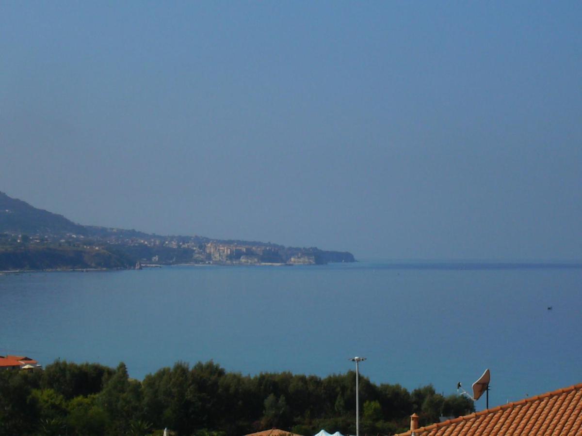 Residenza Marinella Aparthotel Zambrone Bagian luar foto
